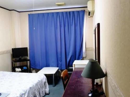 Business Hotel Fujimi Фудзиёсида Экстерьер фото